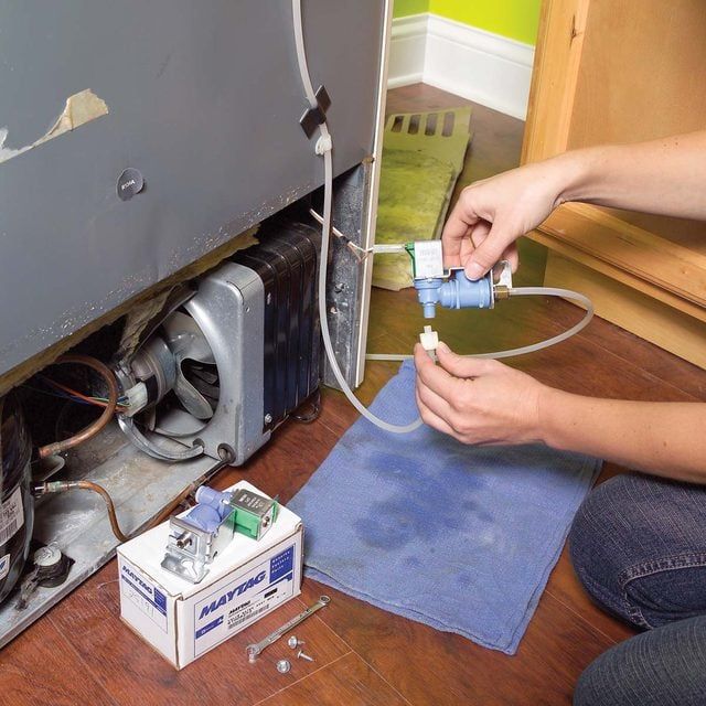 Cape Fridge Care technician arriving at a Cape Town home Cape Fridge Care technician arriving at a Cape Town home